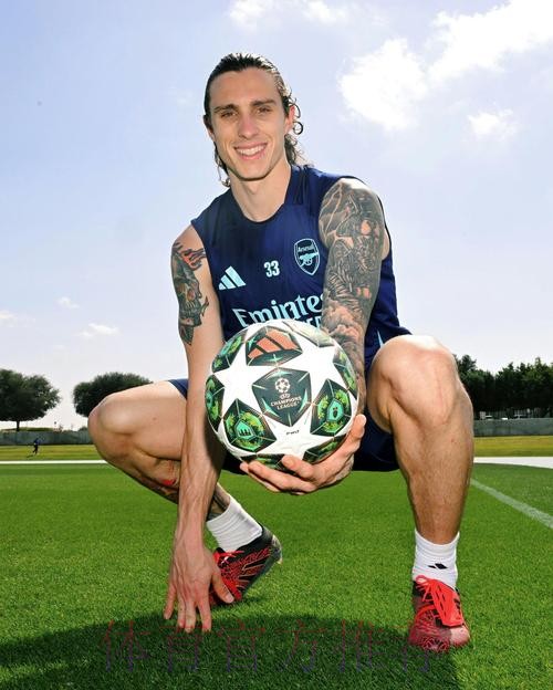 科贝:皇马引入戴维斯约罗不顺 也不会签卡拉菲奥里 科贝:皇马引入戴维斯约罗不顺 也不会签卡拉菲奥里